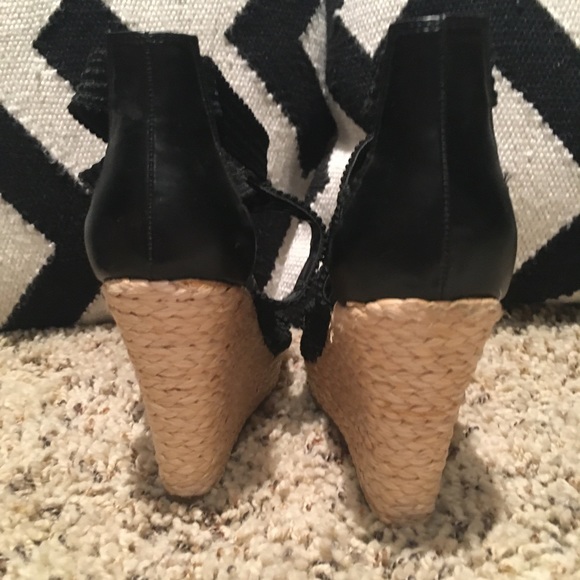 Black Jessica Simpson Wedges - Picture 7 of 8
